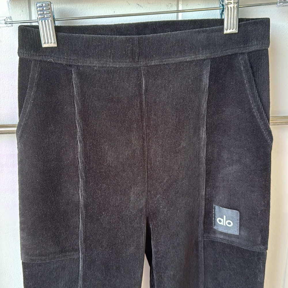 ALO Micro Corduroy High-Waist Winter Break Flare Pant Rib Ribbed Sweatpant Split - Picture 4 of 7